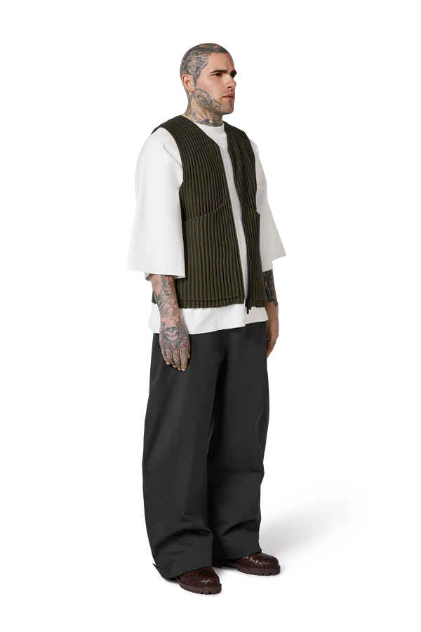 Ribbed Knit Utility Vest in Thyme